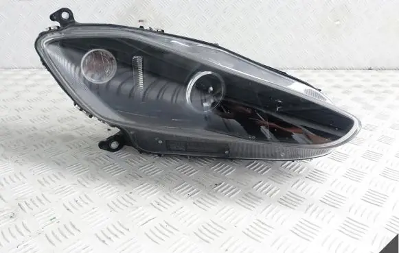 Maserati GranTurismo Headlight/headlamp