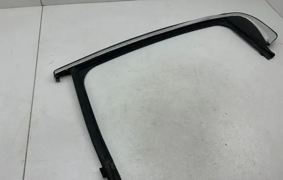 Rear door trim (molding)