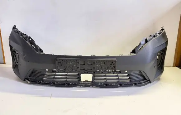 Nissan Townstar Front bumper 620223081R
