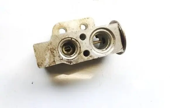 Air conditioning (A/C) expansion valve