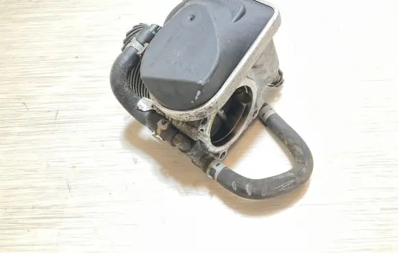 Opel Zafira B Electric throttle body valve 55562380