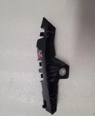 Volkswagen Tiguan Front bumper mounting bracket 5NA807049A