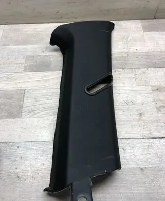Mercedes-Benz R W251 (C) pillar trim SA04734117 1033850 A2516906525