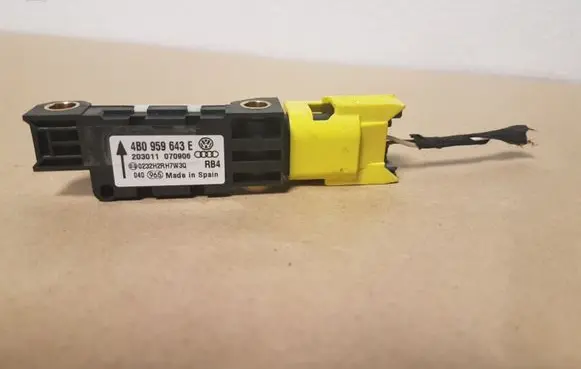 Volkswagen Phaeton Airbag deployment crash/impact sensor 4B0959643E