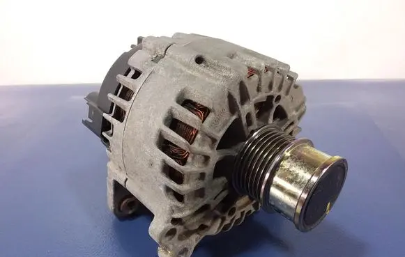 Volkswagen Golf Sportsvan Generator/alternator 0AC903023M