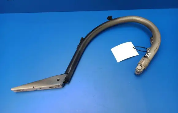 Mercedes-Benz E C207 W207 Tailgate/trunk/boot hinge A2077500628