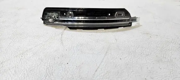 Porsche Macan (95B) Mirror indicator light 95B949101F