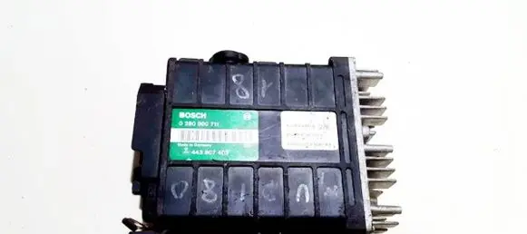 Volkswagen PASSAT B3 Engine control unit/module 0280000711 443907403