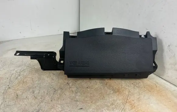 Knee airbag