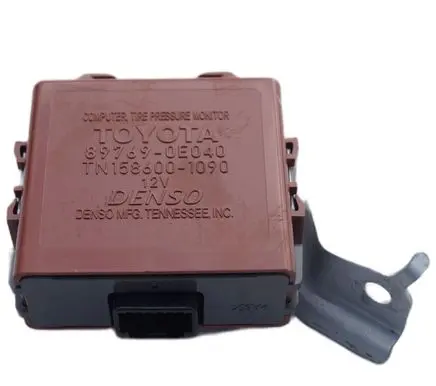 Toyota Highlander XU40 Tire pressure sensor 1586001090 897690E040
