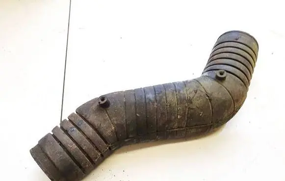 Volkswagen PASSAT B3 Air intake hose/pipe 357129627B