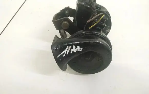 Skoda Fabia Mk2 (5J) Horn signal E1000209