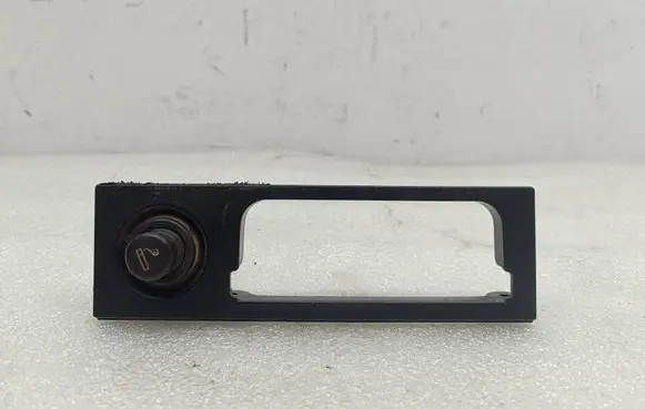 Nissan X-Trail T30 Cigarette lighter 