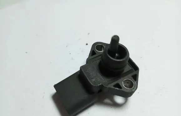 Volkswagen PASSAT B6 Air pressure sensor 038906051 0281002177