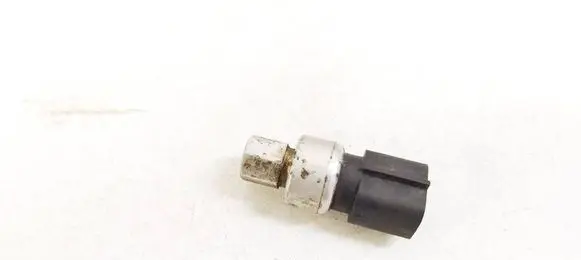 Volvo S40 Air conditioning (A/C) pressure sensor 7S4319D594AA 7S43-19D594-AA