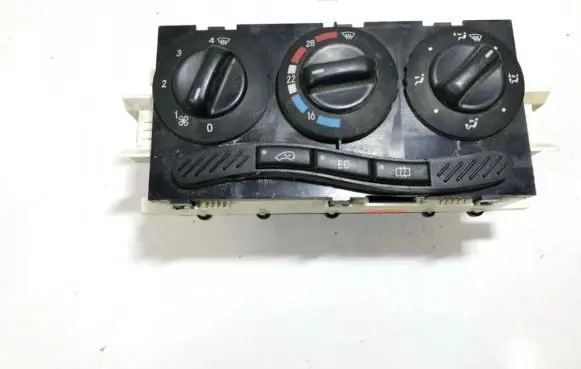 Mercedes-Benz A W168 Climate control unit 1688300485 150701
