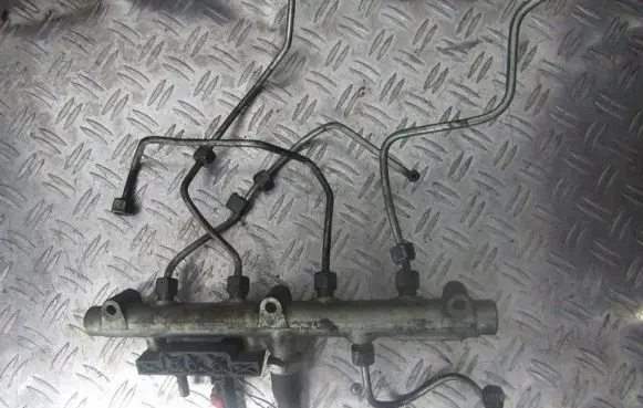Citroen C5 Fuel main line pipe 0445214017 005834