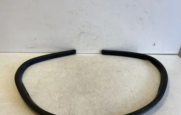 BMW X6 F16 Engine compartment rubber 17910310