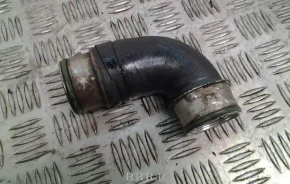 Coolant pipe/hose
