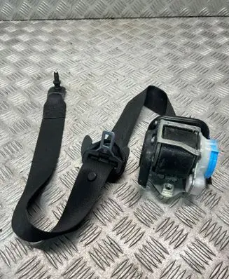 Mercedes-Benz A W176 Front seatbelt 307494598228