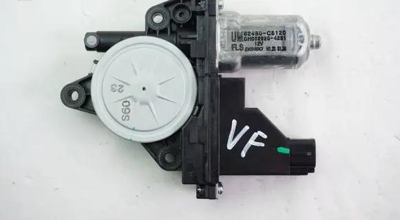 KIA Sorento Front door window regulator motor 82450C5120