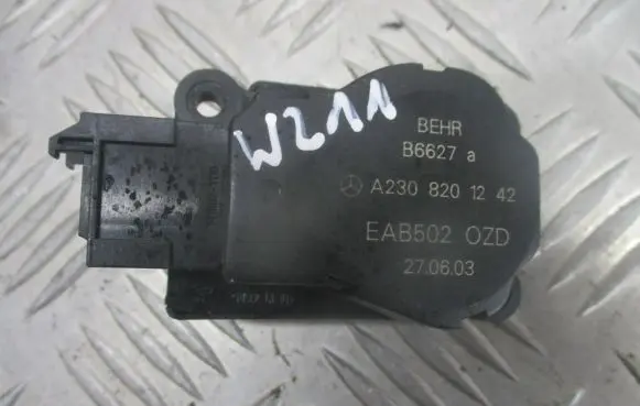 Mercedes-Benz E W211 Central body control module A2308201242