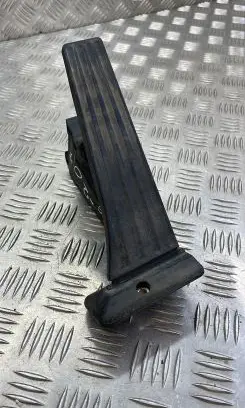 BMW 2 F22 F23 Accelerator throttle pedal 3542685317604