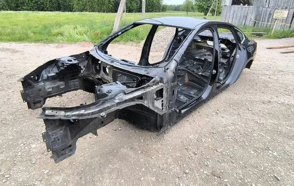 Volvo S90, V90 Body