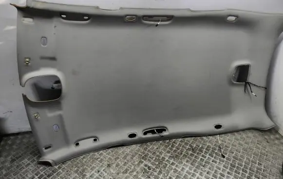 Mercedes-Benz ML W164 Headlining 