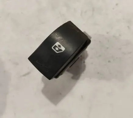 Renault Espace - Grand espace IV Electric window control switch 8200220509
