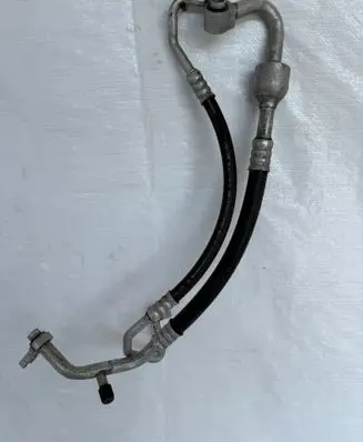 Opel Vectra C Air conditioning (A/C) pipe/hose 13177202