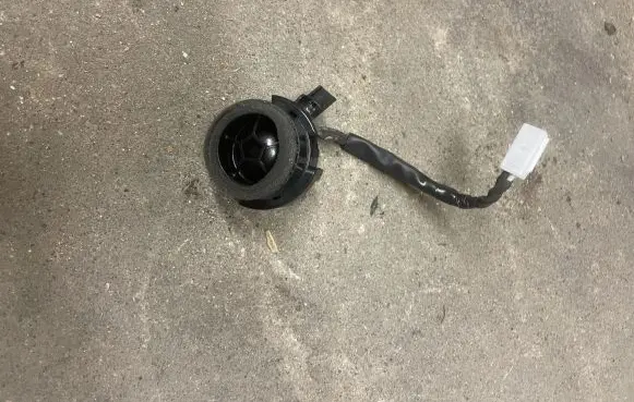 Lexus CT 200H Front door high frequency speaker 8616076040