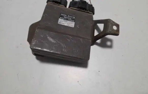 Toyota Corolla Verso E121 Fuel injection control unit/module 8987120030