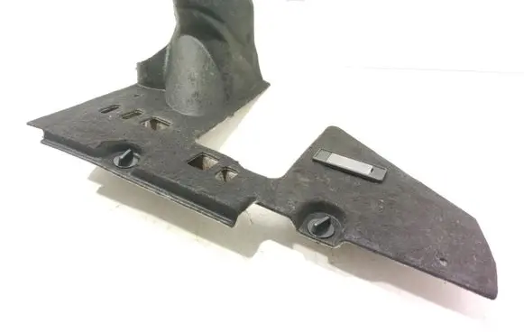 Dashboard lower bottom trim panel