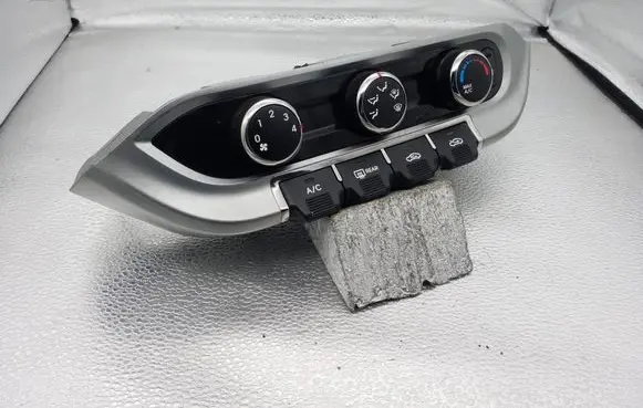 KIA Rio Climate control unit 972501W930 1301072055