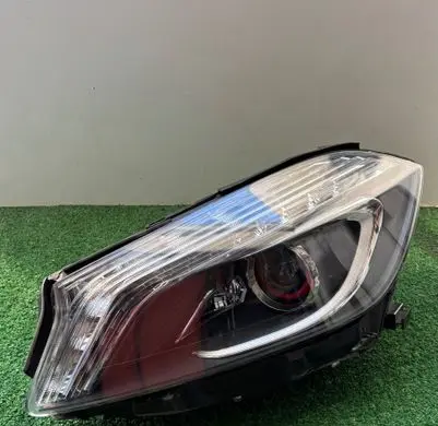 Mercedes-Benz A W176 Headlight/headlamp A1768205061