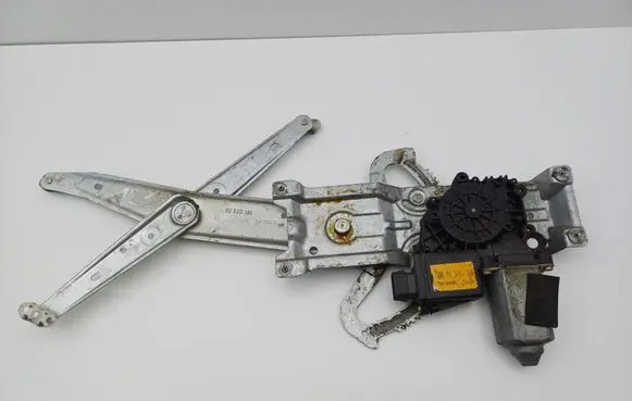 Opel Corsa B Front door window regulator with motor 90520193 90520191