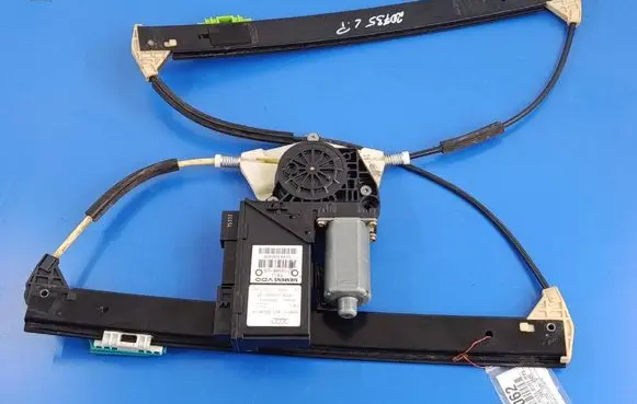 Audi A2 Front door window regulator with motor