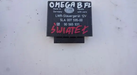 Opel Omega B1 Light module LCM 90565931