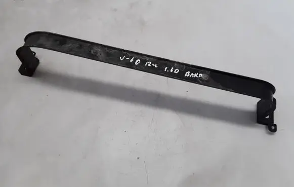 Fuel tank mounting bracket