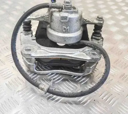 Toyota C-HR I Front brake caliper