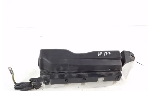 Toyota Corolla Verso AR10 Fuse module 82741-20060