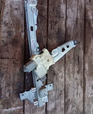 Peugeot 5008 Front door window regulator with motor 912026104 9682808880
