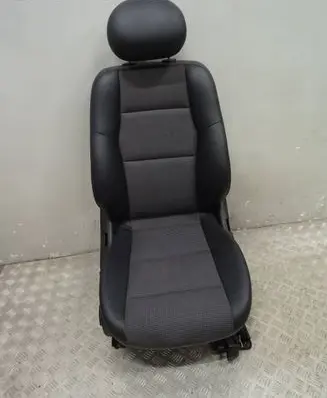 Mercedes-Benz C W203 Front passenger seat 