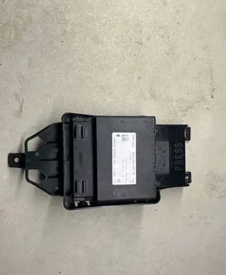 Audi A7 S7 4G Voltage converter/converter module 8K0959663B