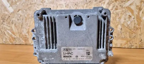 Ford Focus C-MAX Engine control unit/module 3m5112a650mc
