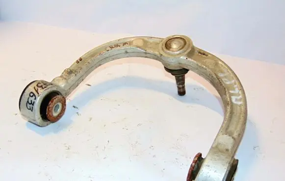 Mercedes-Benz ML W164 Front upper control arm/wishbone A2513300807 2513300807 ET20A