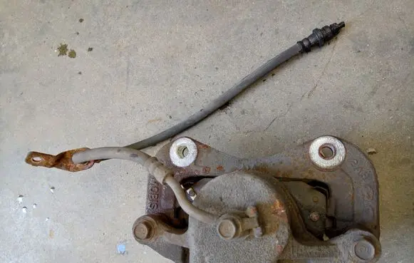 Hyundai ix35 Front brake caliper