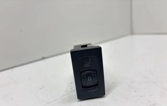 Volkswagen PASSAT B5 Seat heating switch 3B0963564C