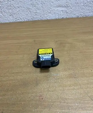Toyota Prius (XW10) ESP acceleration yaw rate sensor 1745005923 F1185